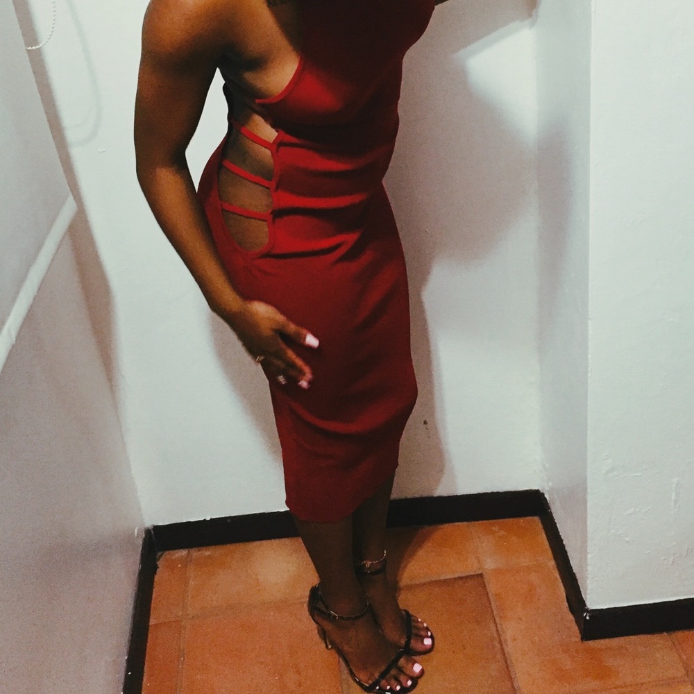Sexy red dress!